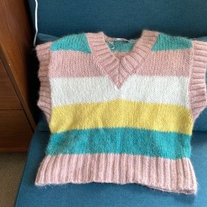 Zara vneck sweater vest